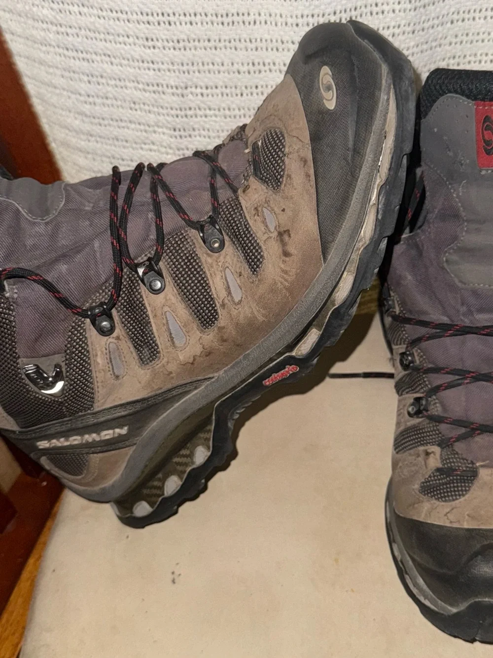 Salomon Men's Brown and Gray Waterproof Hiking Boots